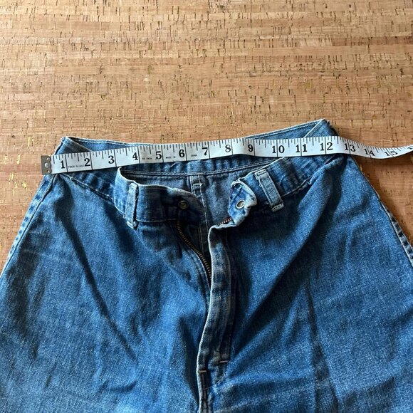 Live Ins 70s Vintage jean shorts with a cute embroidered design - Picture 4 of 4